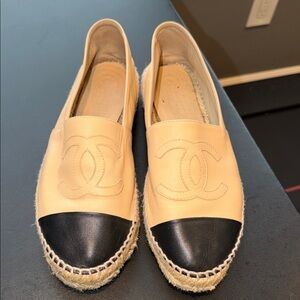 CHANEL Two-Tone Beige and Black Espadrilles